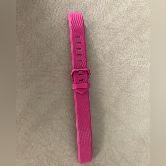 Bundle of 3 Fitbit Inspire 2 Bands - Picture 4 of 4